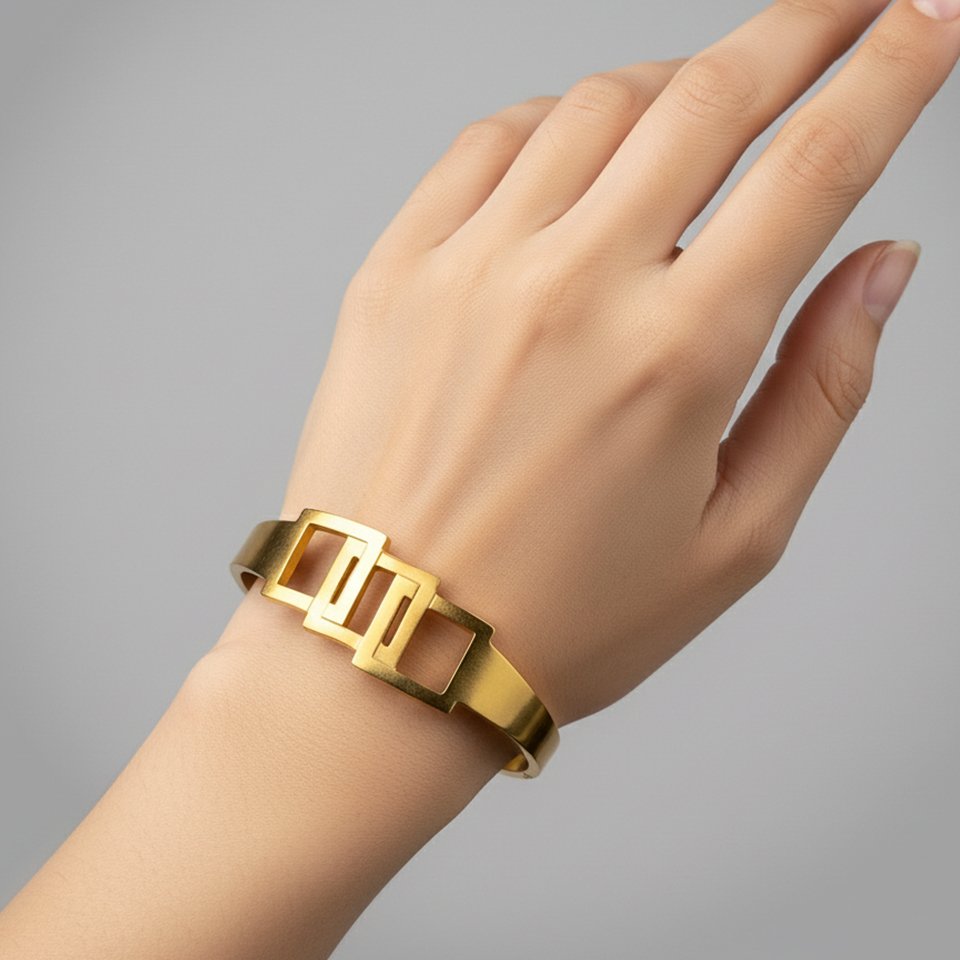 Aurum-Frame-Cuff_01 Aurum Frame Cuff - Image 1